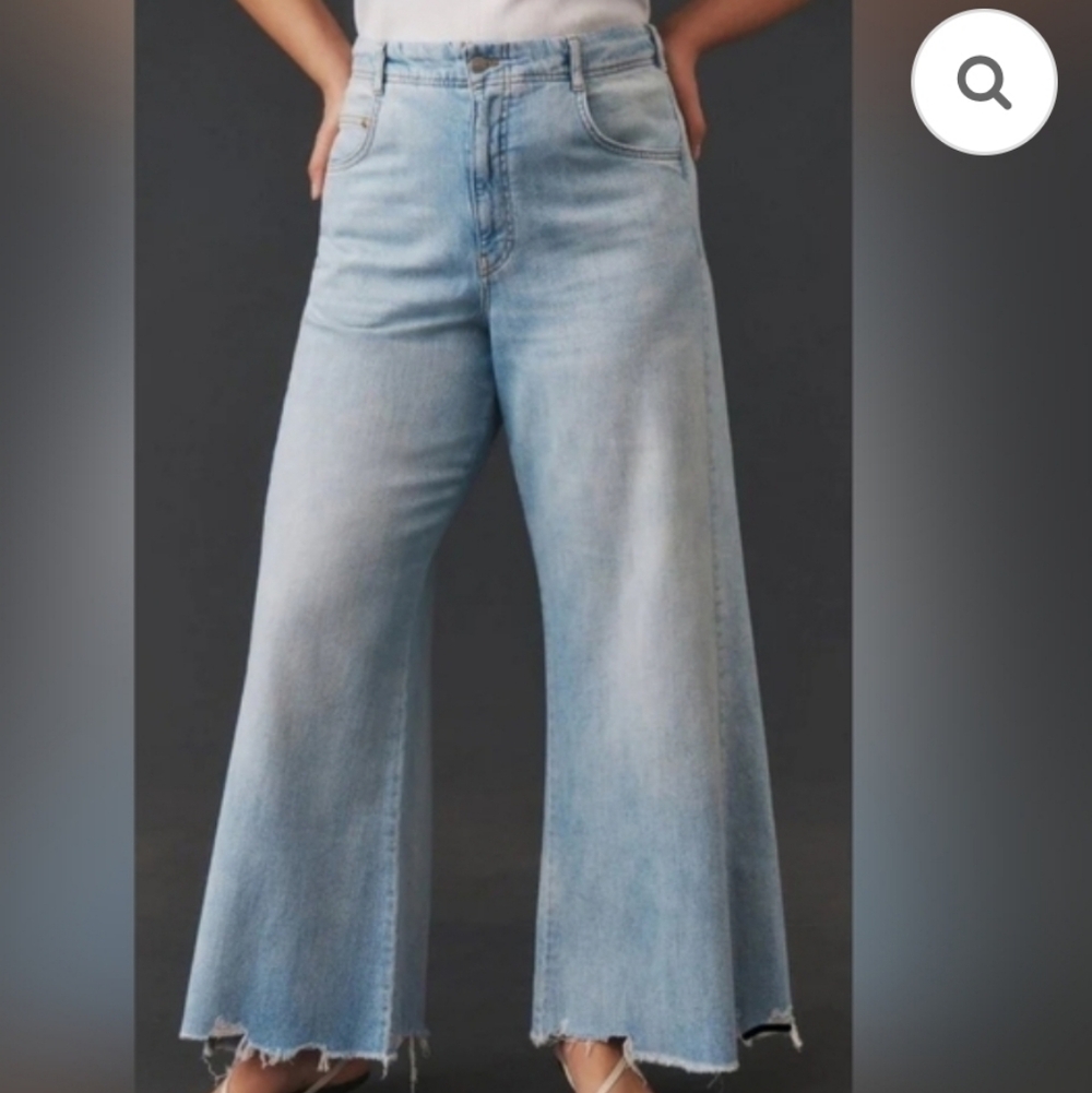 Wide-Leg Light Blue Jeans